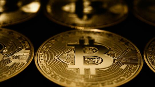 暗号資産からデジタル通貨へ