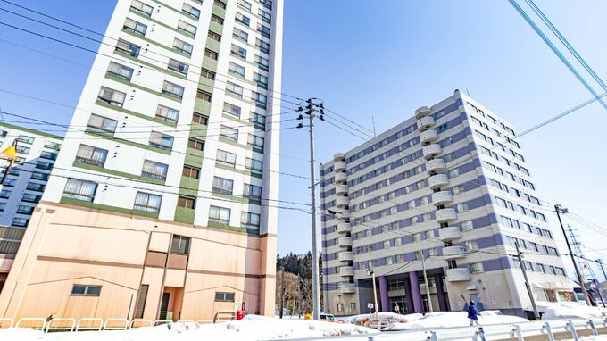 リゾートマンションなんて買うんじゃなかった…「年金月12万円」湯沢で「15万円の物件」を買った68歳定年夫の無念。意地で住み続けた1年後、都内団地に退散した理由【FPの助言】