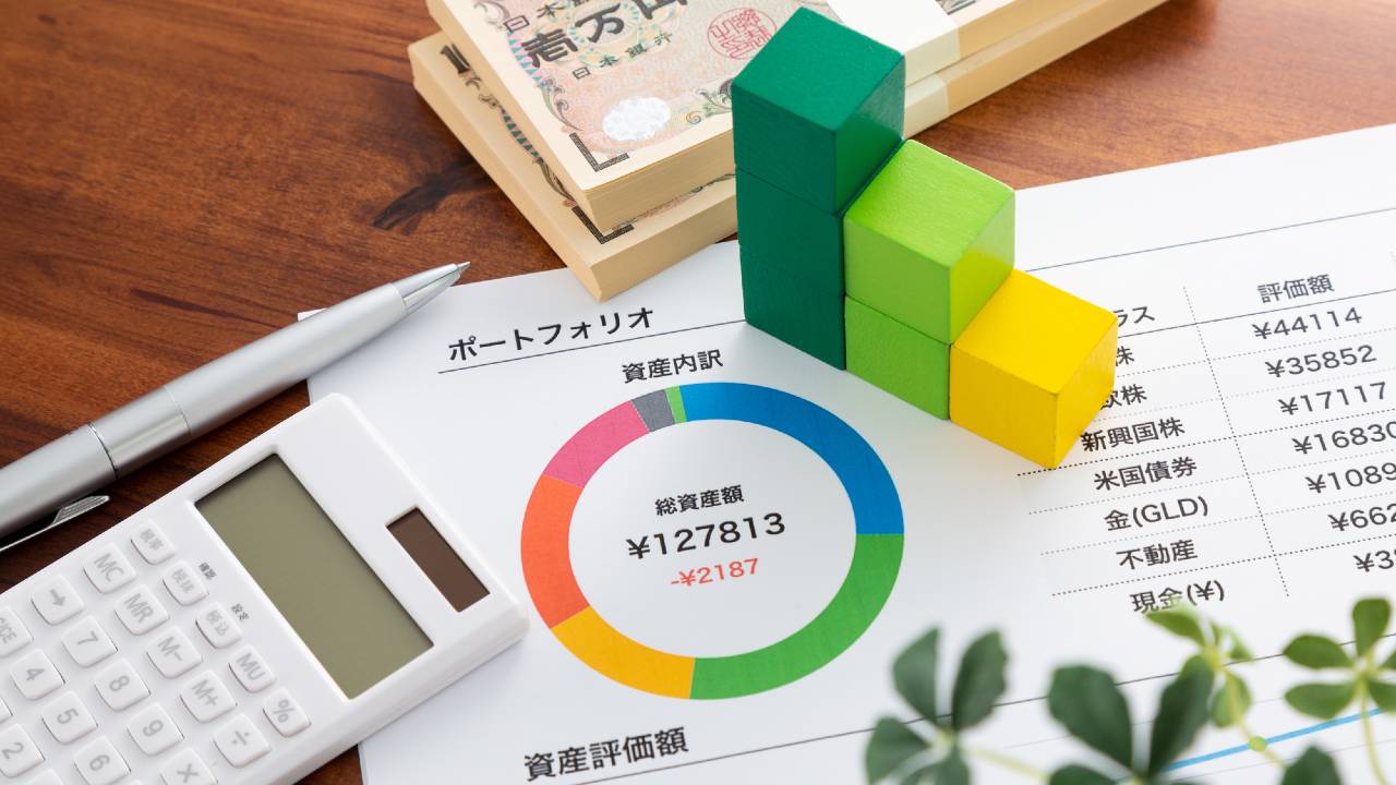 50歳からの資産運用…「10年で1000万円」貯めるには?