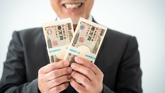 「役員報酬」を高額に設定して“会社のキャッシュ”を失う社長…税負担を軽減する「給与」の賢い決め方【税理士が解説】