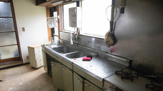 「すまん、玄関の鍵が見つからない」…早朝5時、87歳父からの着信。娘が実家で目にした〈異様な光景〉