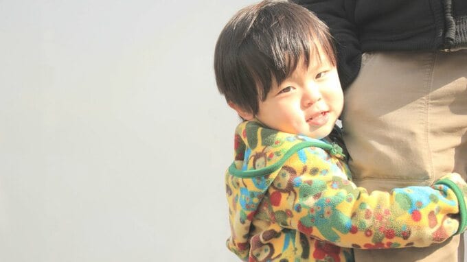 え、ホントに誰!? 初対面の幼児が寄ってきて「パパ～」…真相は〈幼児の言語習得プロセス〉にあった