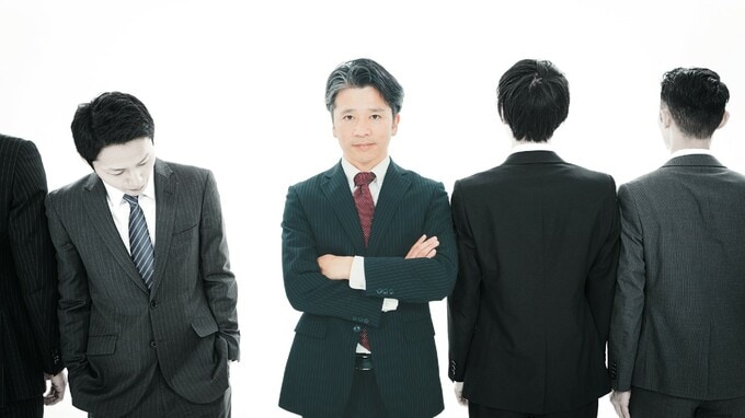 〈親族内事業承継の盲点〉家庭を顧みず働く経営者が「世代交代」に大後悔するワケ【公認会計士が解説】