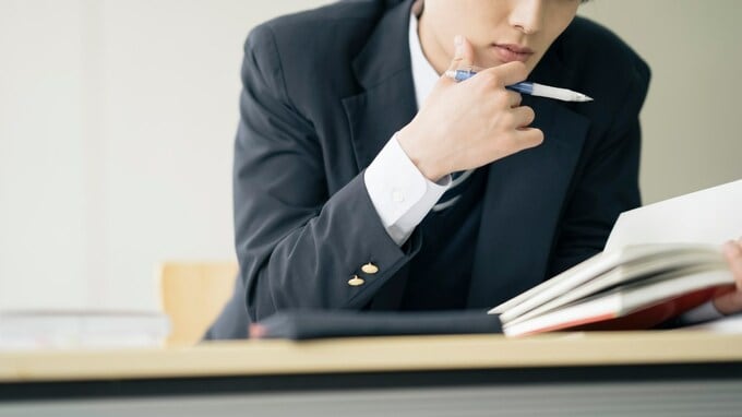 学費が安すぎて怪しい!? エースアカデミー塾長・高梨裕介氏に聞く「学費月3万円～」でも「医学部合格者数350名超」という“豊富な合格実績”の真相