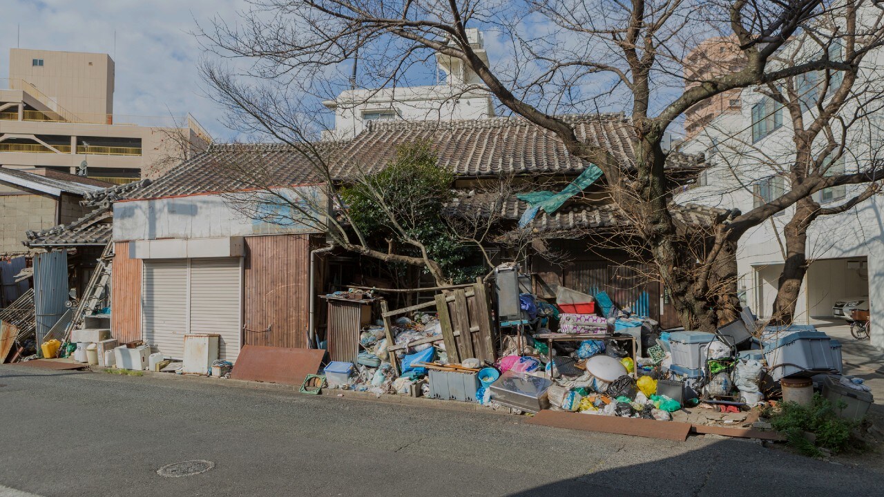 1人暮らしの親が認知症…「実家のゴミ屋敷化」を防ぐには?