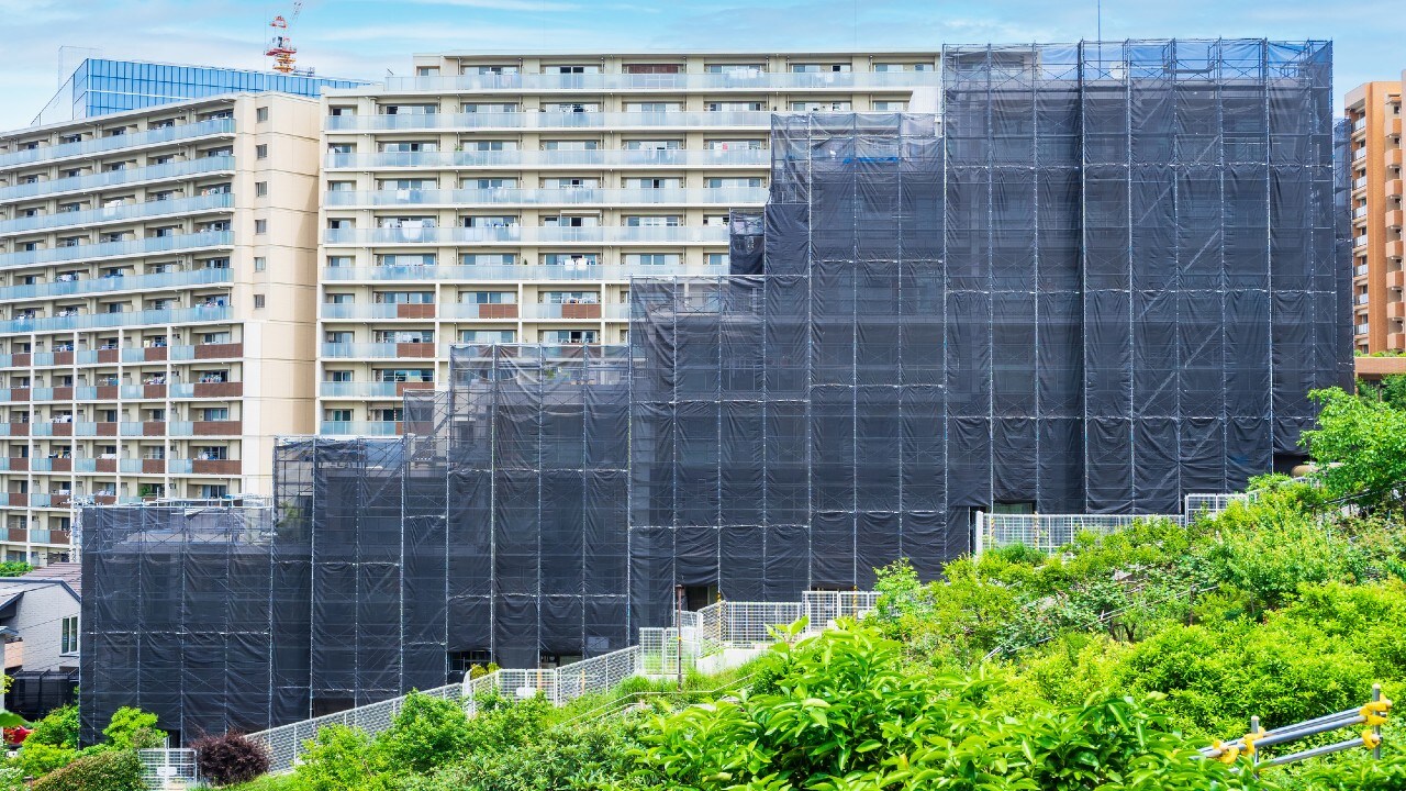 捨てられる「老朽マンション」危機…建替円滑法で救えるのか