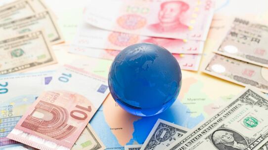 米国上場の中国企業の上場維持の期待が高まり、ハンセン指数は続伸