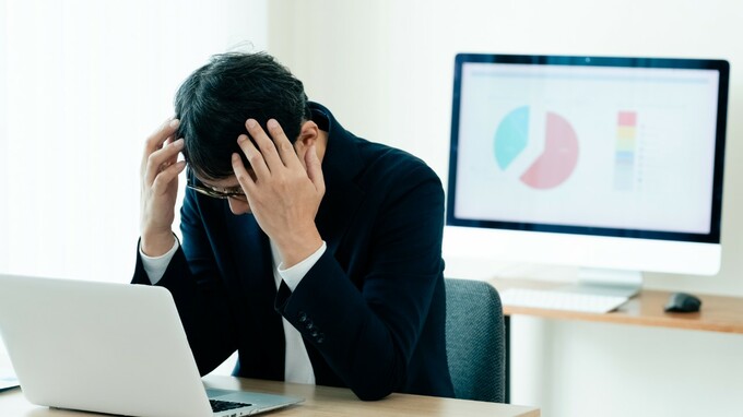 「理事になれば安くなりますよ」社保削減コンサルの甘い誘い…「会費8万円・報酬4万円で社会保険加入」に飛びついた40代フリーランスの〈結末〉【社労士が警告】