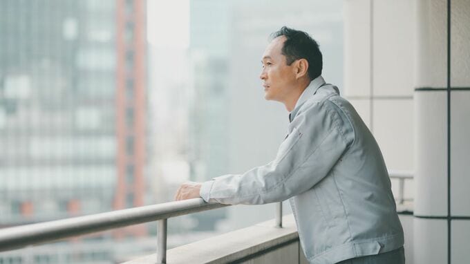 「嘘…だよな？」有名JTCに就職した“自慢の息子”に拍手喝采から1年。小遣い月2万円生活”に耐えた57歳父が、思わず叫んだ日