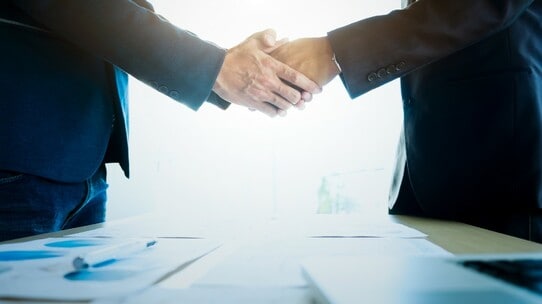 日本企業の進歩を促す「ROE革命」だが…足かせとなる「終身雇用」「過剰な手元資金」の2つの問題点