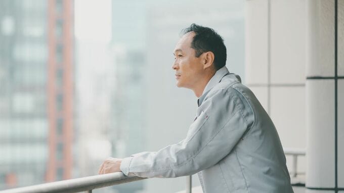 老後の夢、散る。〈年収400万円〉〈小遣い月3万円〉で倹約を貫いた63歳会社員、“仕事に追われることのない自由な生活”まで残り2年…すべてを覆した「妻の静かな告白」