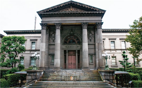 1904年　住友建築部（野口孫市、日高 胖）　大阪市北区中之島1-2 -10 出所：『京都・大阪・神戸 名建築さんぽマップ増補改訂版』（エクスナレッジ）より抜粋