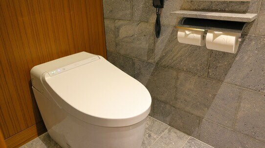 1日5時間もトイレに…“お尻の悩み”が解消した患者たちの「予想外の言葉」