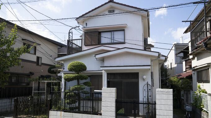 「何かが、おかしい」…半年ぶりに実家へ帰った息子を迎えた、73歳元公務員父の異変。〈年金月18万円〉〈資産2,800万円〉真面目な親がひた隠していた“まさかの事実”