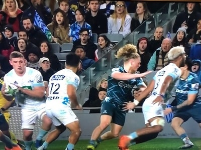 ラグビーに熱狂する国民