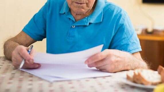 「こんな話、聞いてない！」〈年金月27万円・貯蓄6,500万円〉70代夫婦、憧れの高級老人ホームで5年後に突きつけられた“想定外の請求”