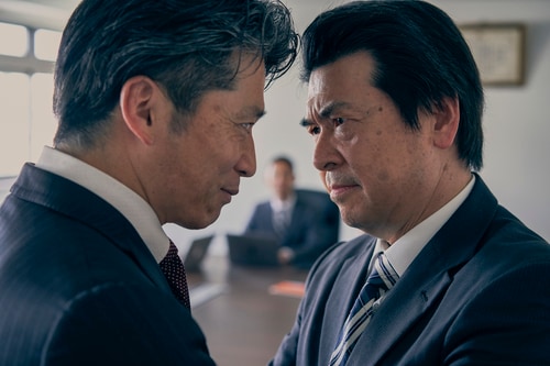 弟は、兄を問い詰めたが…？ （画像）PIXTA