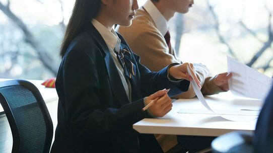 【医学部受験】小論文試験はテクニック不要！押さえるべきは「最低限の書き方のルール」、これだけ【元医大生講師が具体的に解説】