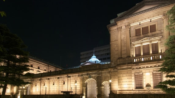 「高市相場」で再注目、いま振り返る「アベノミクス相場」――急速な円安・株高をけん引した、“実質国際ルール違反”の「禁断策」【国際金融アナリストが解説】