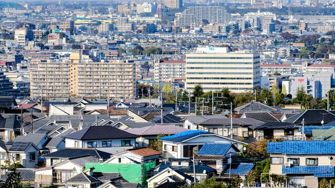 「室外機はみ出てる！」隣人のいちゃもんに耐えかねた男性は…