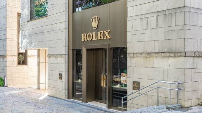 これ、経費で…「商談の成功率を上げるため」300万円のロレックスを購入した社長の末路【税理士が「経費計上できる高額商品」を紹介】