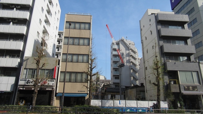 元国税局員が断言「ワンルーム投資で節税できるのは年収2200万円超だけ」…〈蔵前・家賃10万4000円〉の物件を年収690万円の運送業男性が買った衝撃結果【不動産Gメンが解説】