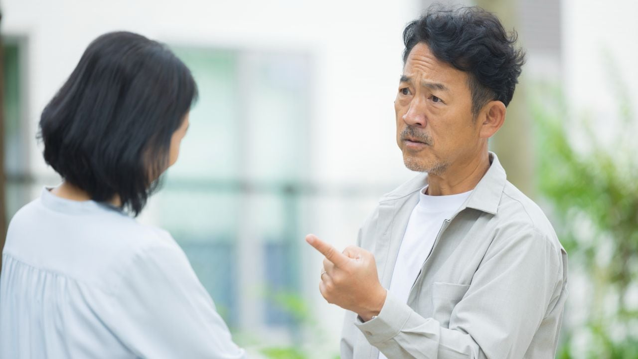 「おむつ交換もしないくせに！」資産5,000万円を狙う兄に妹が激怒…80歳父の病室で起きた〈醜い修羅場〉