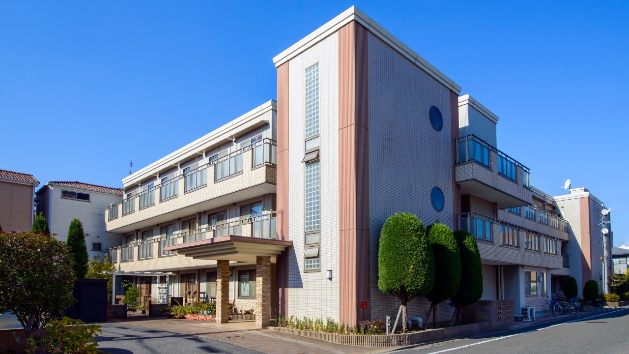 老親の介護施設は実家の近くか、自宅の近くか…施設選びの結論