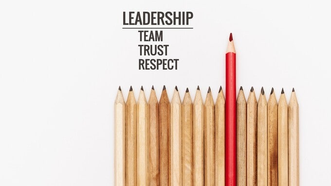 心理学の視点で考える…組織に適した「リーダー」の決め方