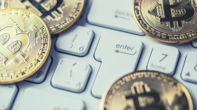 「ビットコインETF」の承認で仮想通貨の価格はどうなる？