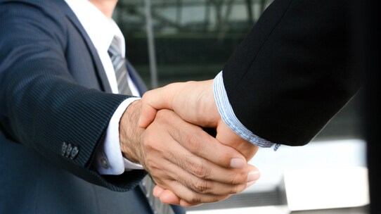 病院から「介護老人保健施設」を切り離して成功したM&A事例