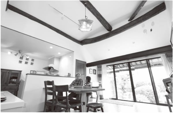 ご両親2 人暮らしだった築70 年のご主人の実家をリノベーション
して同居が実現したW 様邸