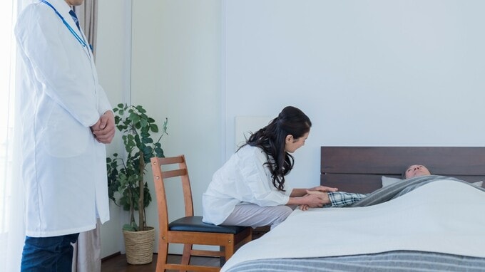 「私、こんなに頑張らなくちゃいけない？」今も耳に残る義母の声…医師自身が経験した〈家族の看取り〉から、緩和ケアについて考える