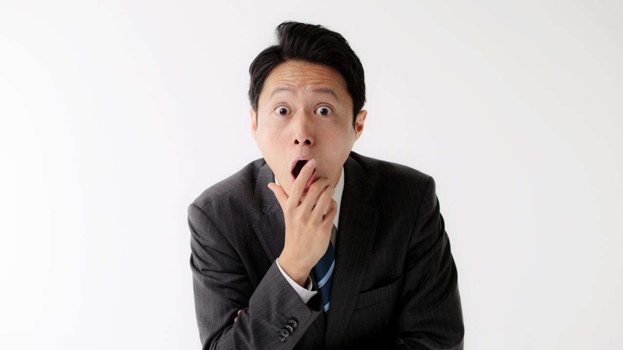 「お母さん、これ、どうしたの…？」〈年金月15万円〉80歳母の変わり果てた姿に50歳長男が絶句。半年ぶりの帰省で目の当たりにした「まさかの惨状」