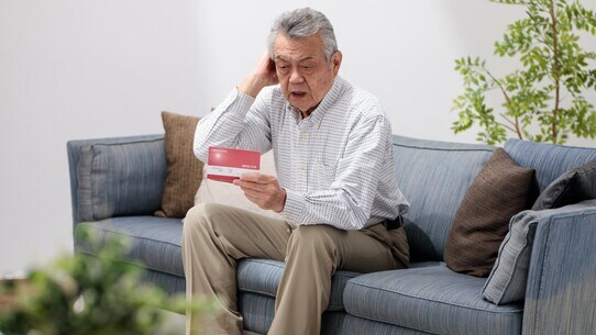 退職金3,000万円を心待ちにしていた60歳・大企業部長、早く受け取りたくて…まさかの減額！後悔の理由【FPが解説】