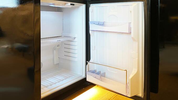 「なんでこんな暮らしを…」手取り18万円で大阪一人暮らしの22歳娘。母が久しぶりに訪ねて見た〈衝撃の生活実態〉