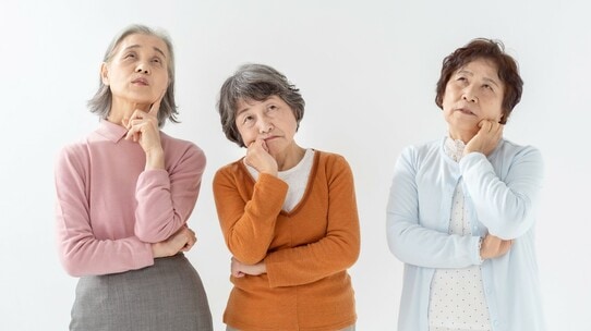 認知症でも症状が出ない人と認知症じゃないのに一日中ボーッとしている人の決定的な差【医師が解説】