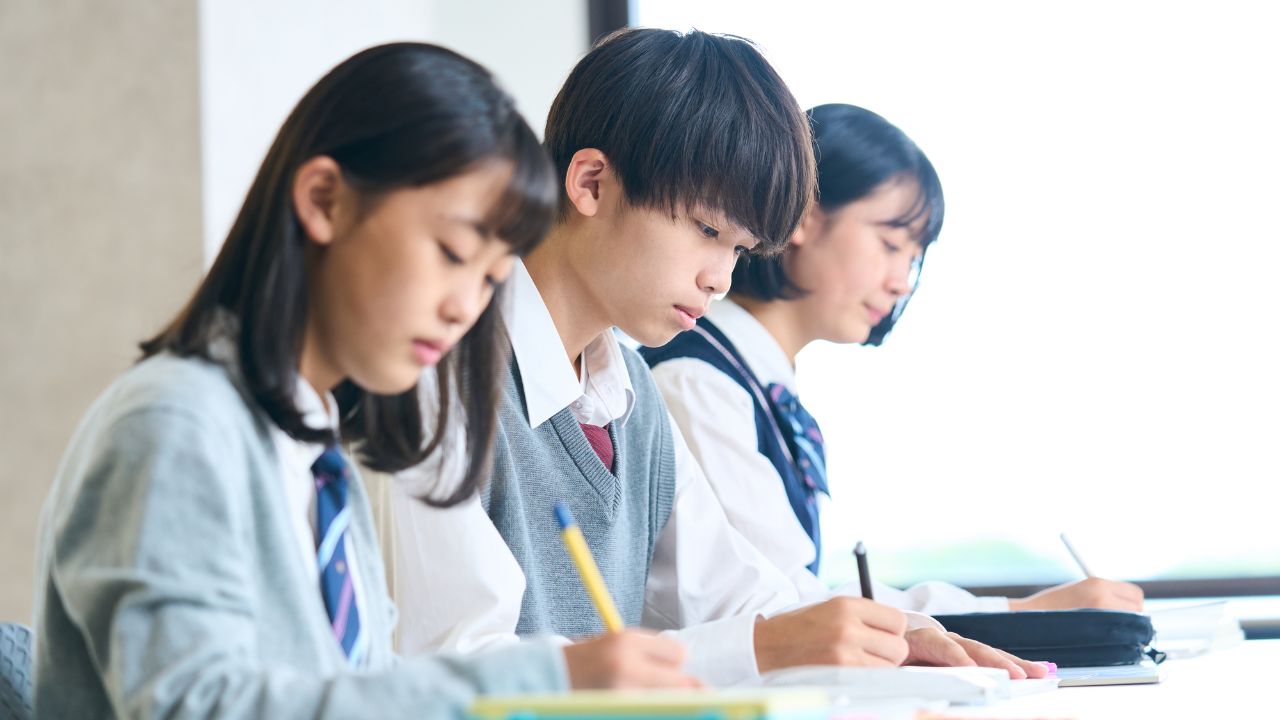 東京都23区「私立中学進学率」最新ランキング…1位と23位の「受験格差」わずかに縮小も、結局は「親の収入」か？