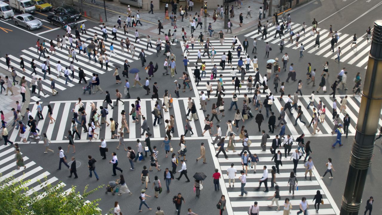 「給料は増えます、でも…」日本人が“賃上げ貧乏”に陥る、2026年の残酷予測【FP200人の回答】