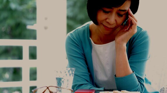 なにかの間違いでは…年金夫婦で15万円だった66歳妻、夫の死で訪れた年金事務所での「遺族年金への回答」に衝撃