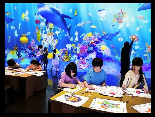 (出典：teamLab お絵かき水族館 公式サイト)