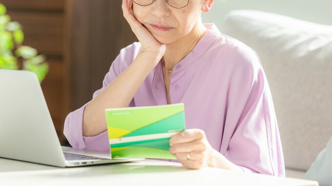 「また遊びに来たの？」〈年金月11万円〉72歳祖母、9歳の孫が重く感じる日々。〈お小遣い8,000円〉のポチ袋を握りしめ、ため息をつく理由