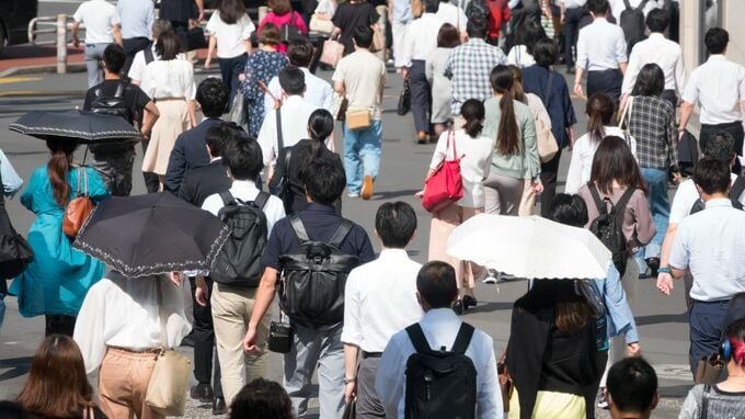 崖っぷちの日本経済。4年10ヵ月ぶり「悪化」転落は“景気後退”の始まりか、それとも壮大な“フェイク”か？【解説：エコノミスト宅森昭吉氏】