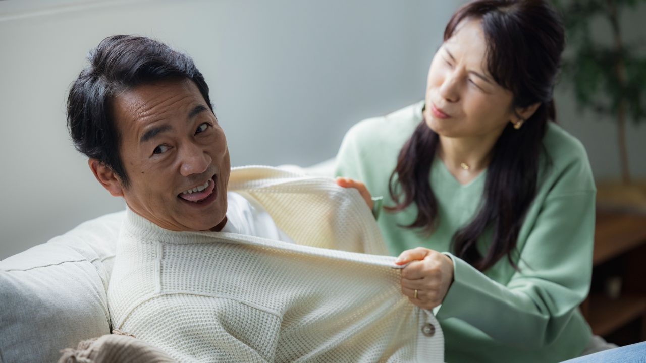 「公務員と結婚すれば安泰」は嘘でした…〈手取り41万円・53歳国家公務員〉に向けられた妻の怒号。〈6,000万円マンション・フルローン購入〉の末路