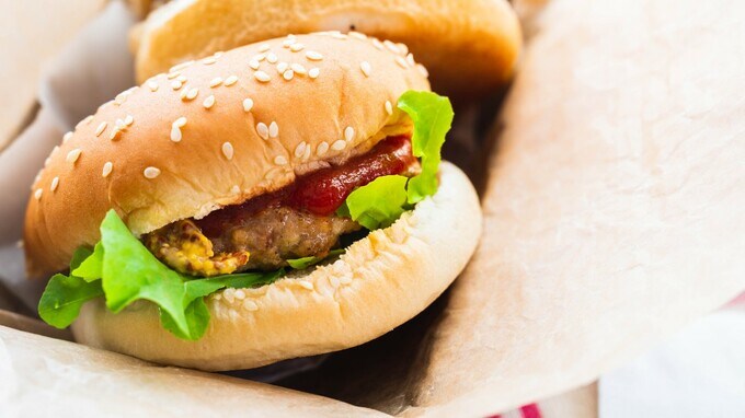 最近のハンバーガーはあんこが…認知症父の愛すべき爆笑ネタ