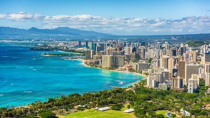 【2025年総括】米国金利・為替動向とともに振り返るハワイ不動産―際立つ安定感が示した「成熟市場としての強さ」