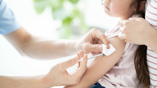わが子のインフル感染…辛そうだが、タミフル投与は必要か【専門医が解説】