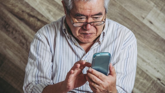 人生最後の恋のはずが…年金18万円・68歳男性、インスタグラムで巡り合った〈運命の人〉に、サクッと削り取られた「まさかの貯蓄額」