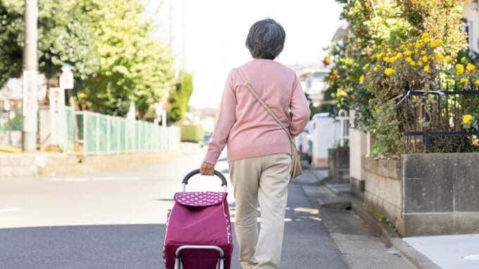 認知症が進行しても「施設に入らず、自分の家で過ごせる人」に共通する資質