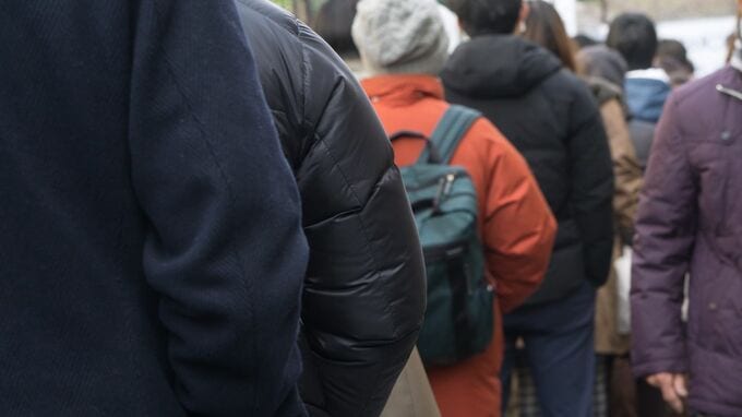 『鬼滅の刃』の歴代興収トップ2独占と、14年連続プラス成長確実のJRA…2大エンタメが牽引する「サービス消費」の底堅さ【解説：エコノミスト宅森昭吉氏】